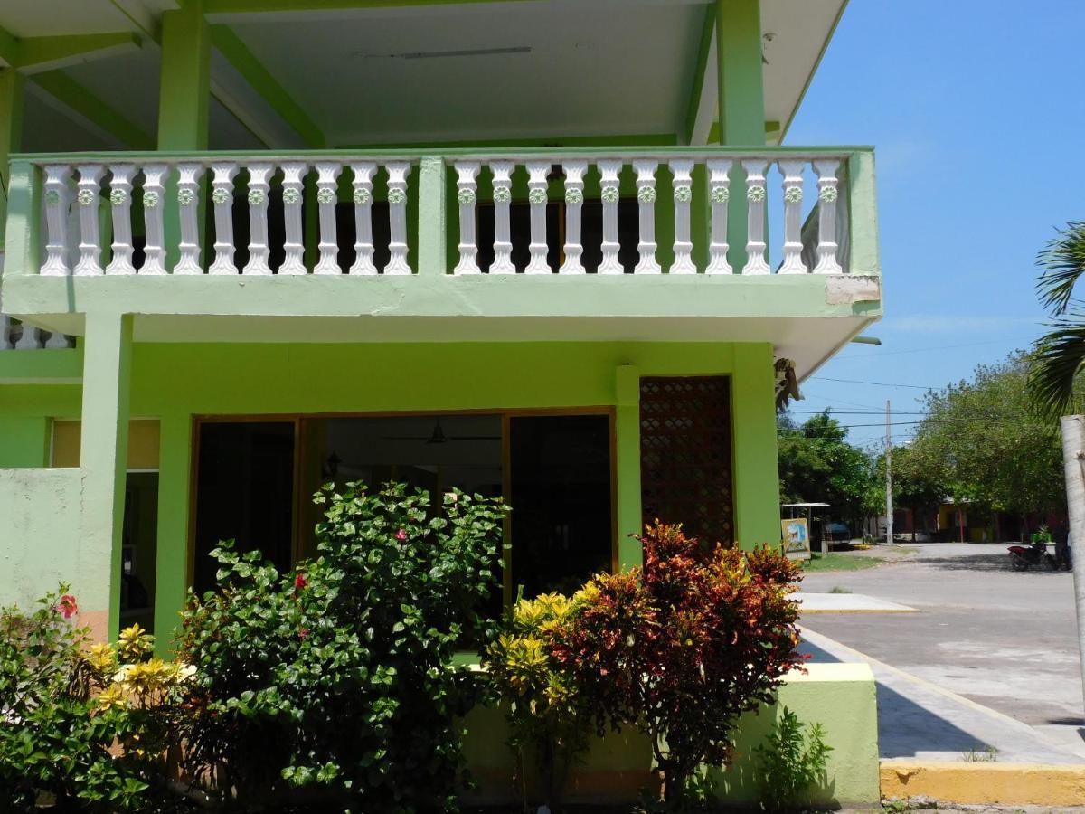 Casa De Huespedes Yoli By Rotamundos Hotell Playa Chachalacas Eksteriør bilde